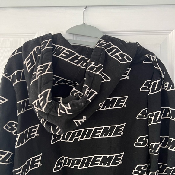 Authentic Supreme Logo Repeat Black Zip Up Hoodie - Picture 4 of 4